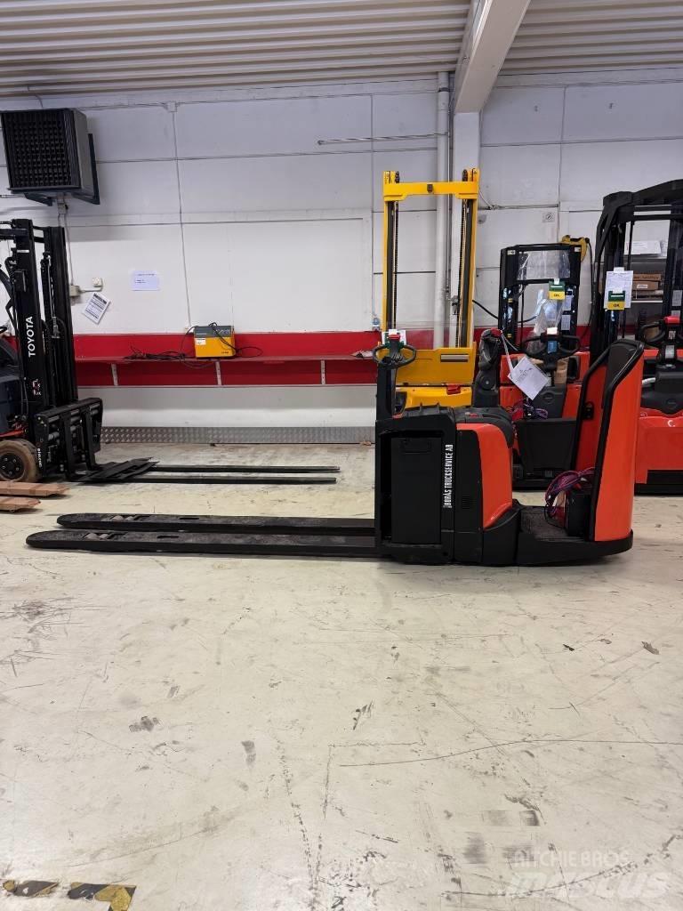 BT truck LPE 250 Самоходни товарачи