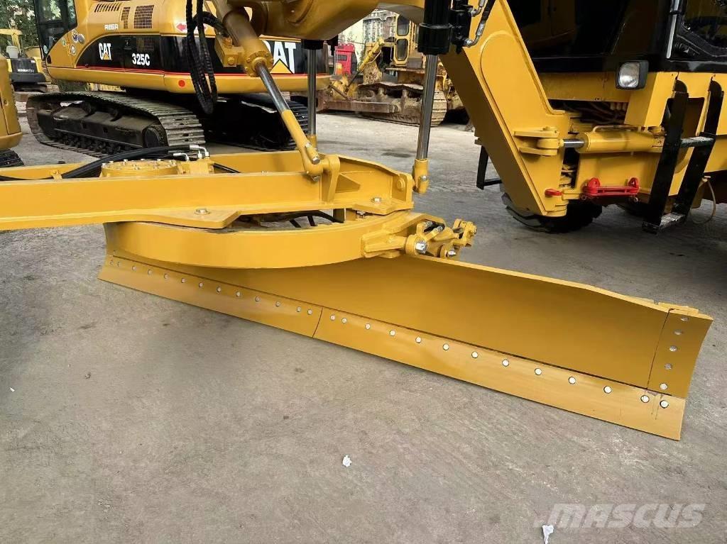 CAT CAT140H Грейдери