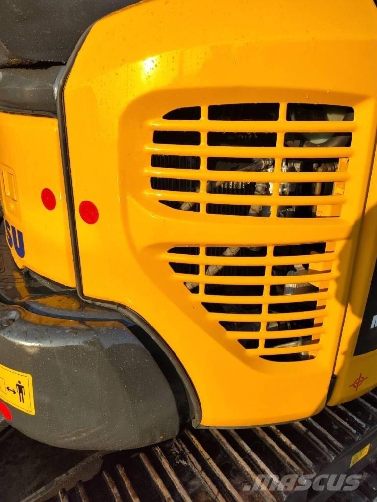 Komatsu PC 35 MR Мини екскаватори < 7 т