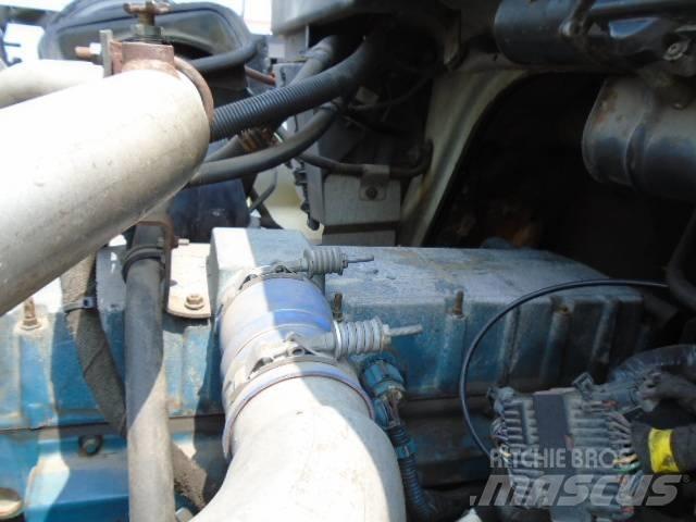 International 7500 Други