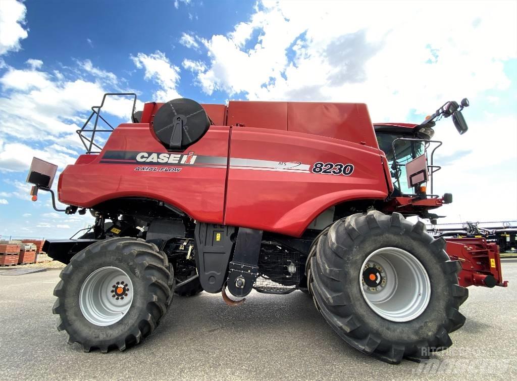 Case IH 8230 Комбайни
