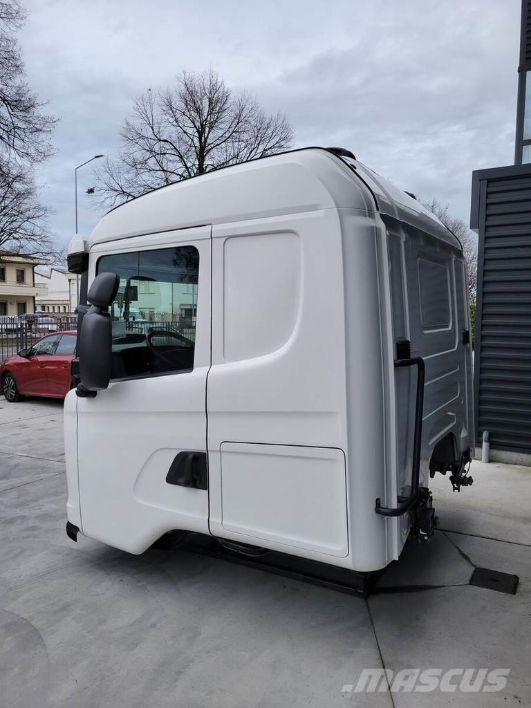 Scania CG19 Кабини