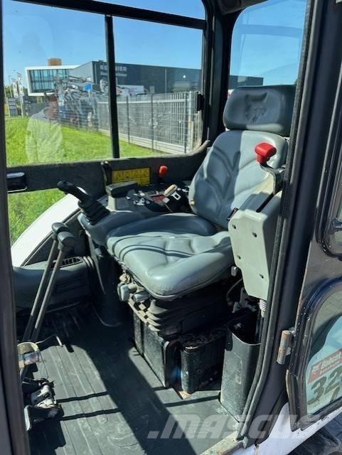 Bobcat 328 Мини екскаватори < 7 т