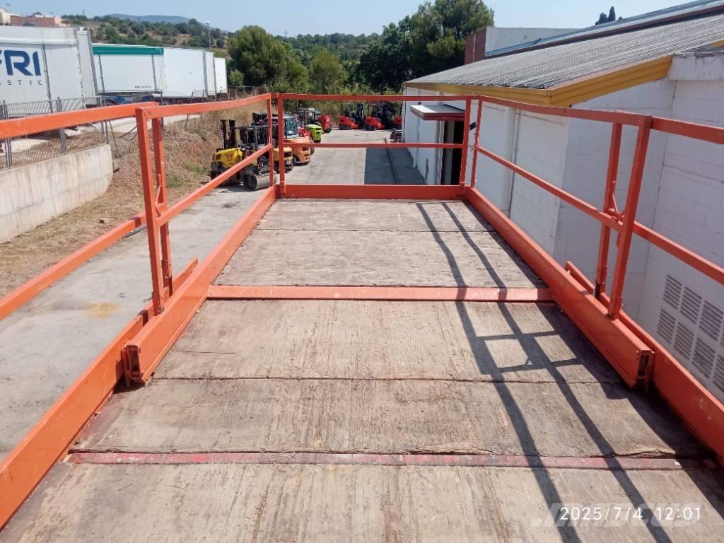 JLG 203-24 Ножични работни платформи