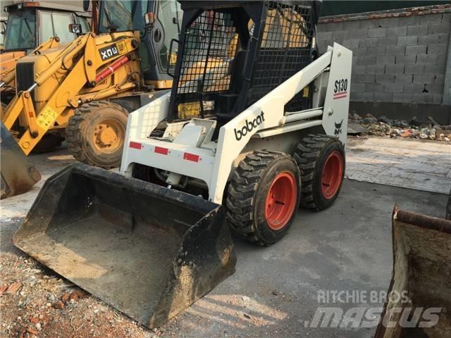Bobcat S 130 Мини товарачи
