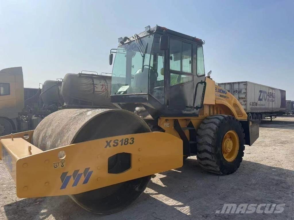 XCMG XS 183 Еднобарабанни ролки
