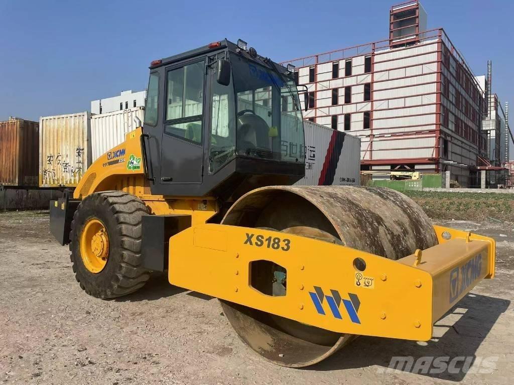 XCMG XS 183 Еднобарабанни ролки
