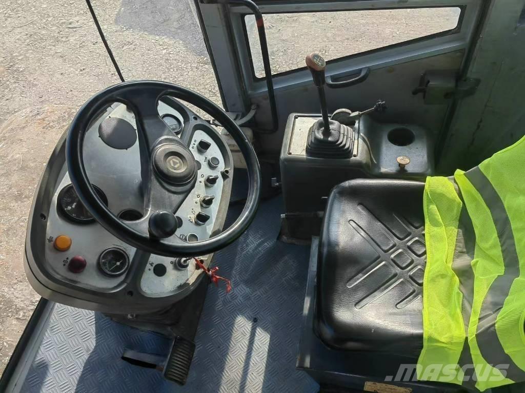 XCMG XS 183 Еднобарабанни ролки
