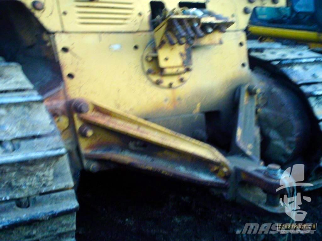 CAT D 8 K Верижни булдозери
