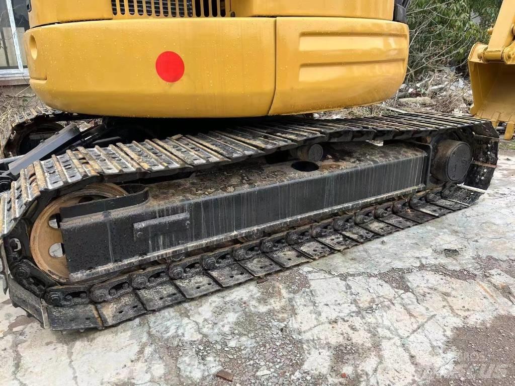 CAT 303 CR Мини екскаватори < 7 т