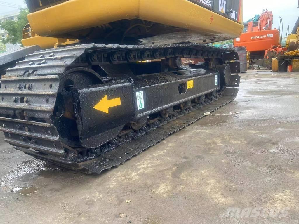 CAT 307 D Средни екскаватори 7т - 12т