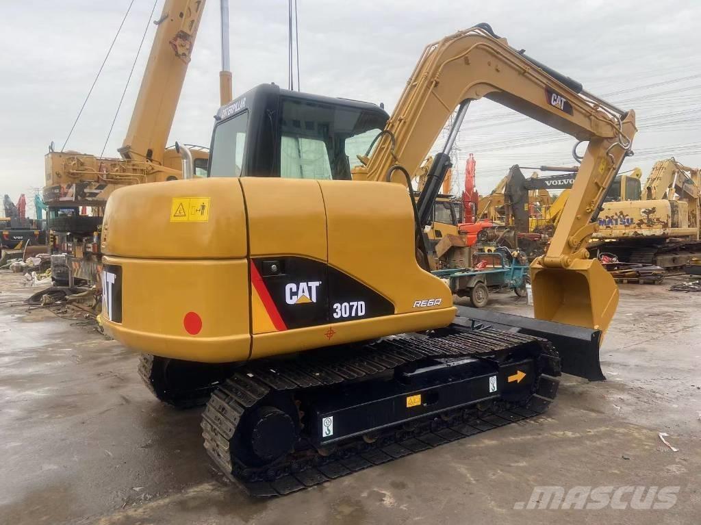 CAT 307 D Средни екскаватори 7т - 12т