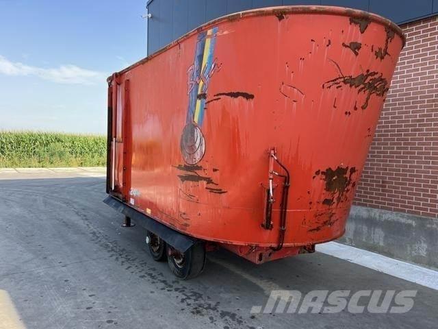 Peecon 24m³ Миксер Фидери