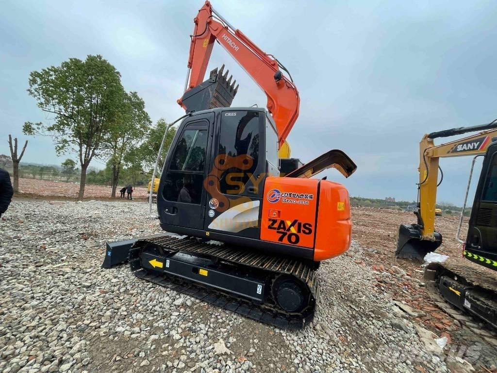 Hitachi ZX 70 Средни екскаватори 7т - 12т