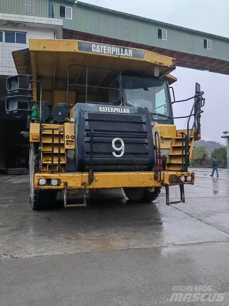 CAT 777E Дъмпери/моторни превозни средства