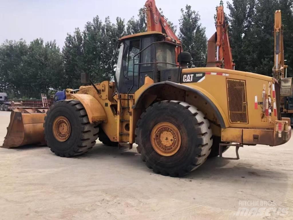 CAT 980 H Колесни товарачи