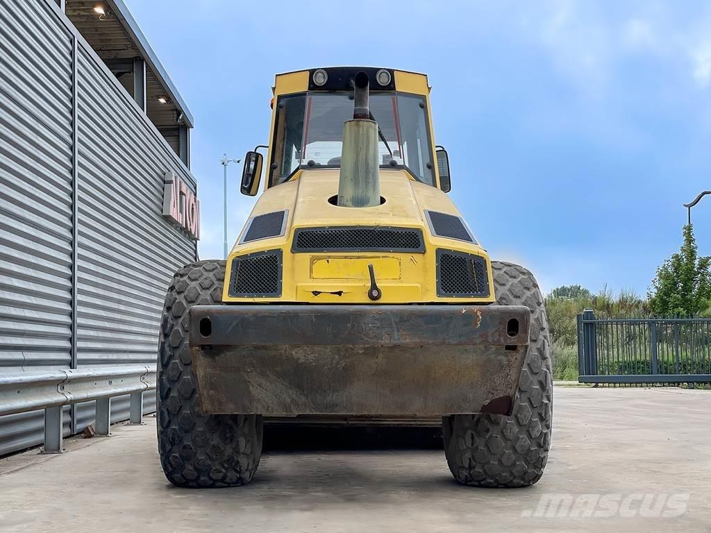 Bomag BW 213 DH-4 Еднобарабанни ролки

