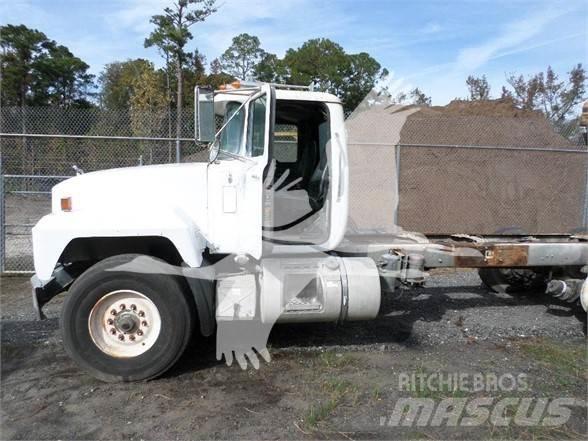 Mack DM600 Строителство - Други