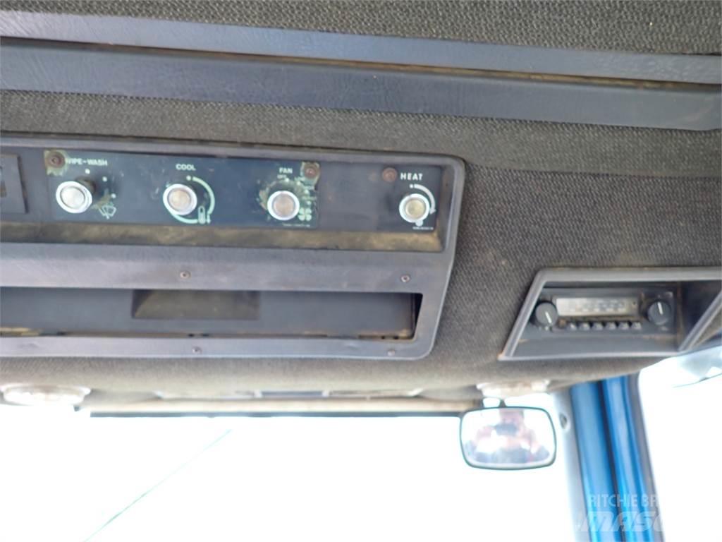Ford TW25 Трактори