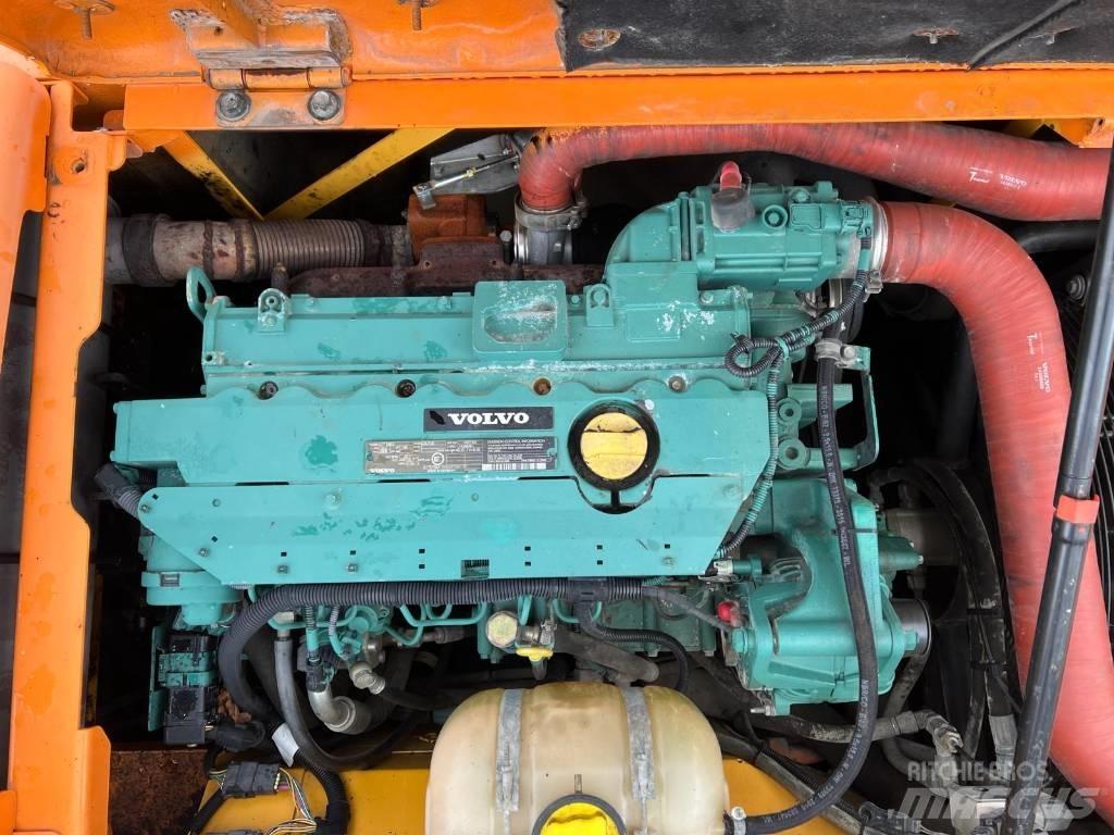 Volvo EW 140 Колесни екскаватори
