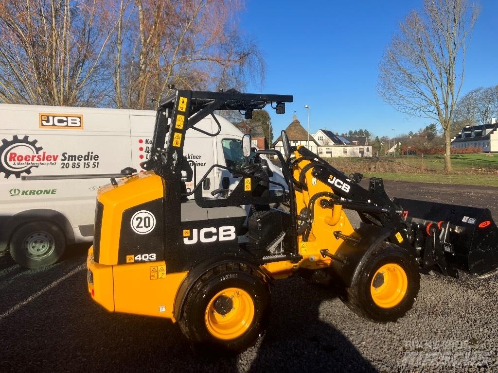 JCB 403 Мини товарачи

