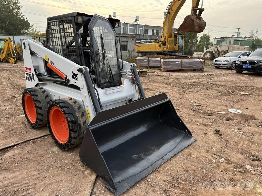 Bobcat S 300 Мини товарачи
