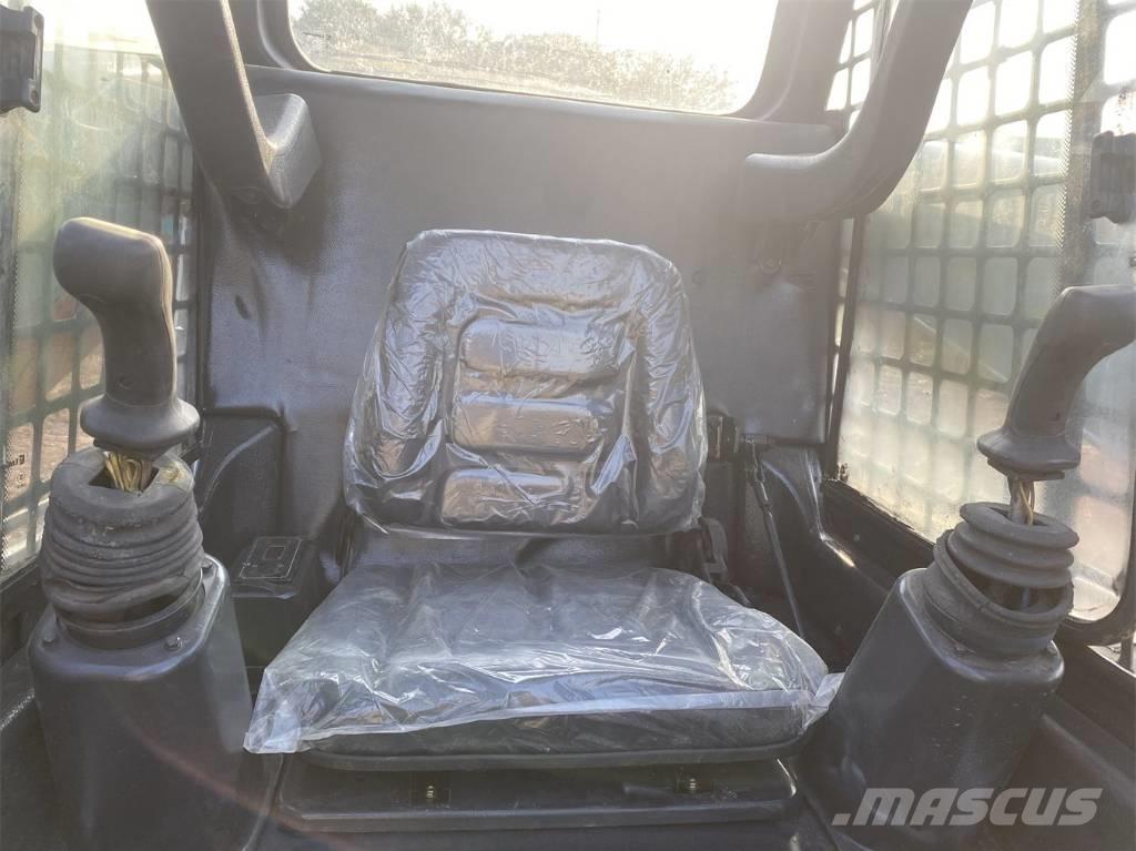 Bobcat S 300 Мини товарачи
