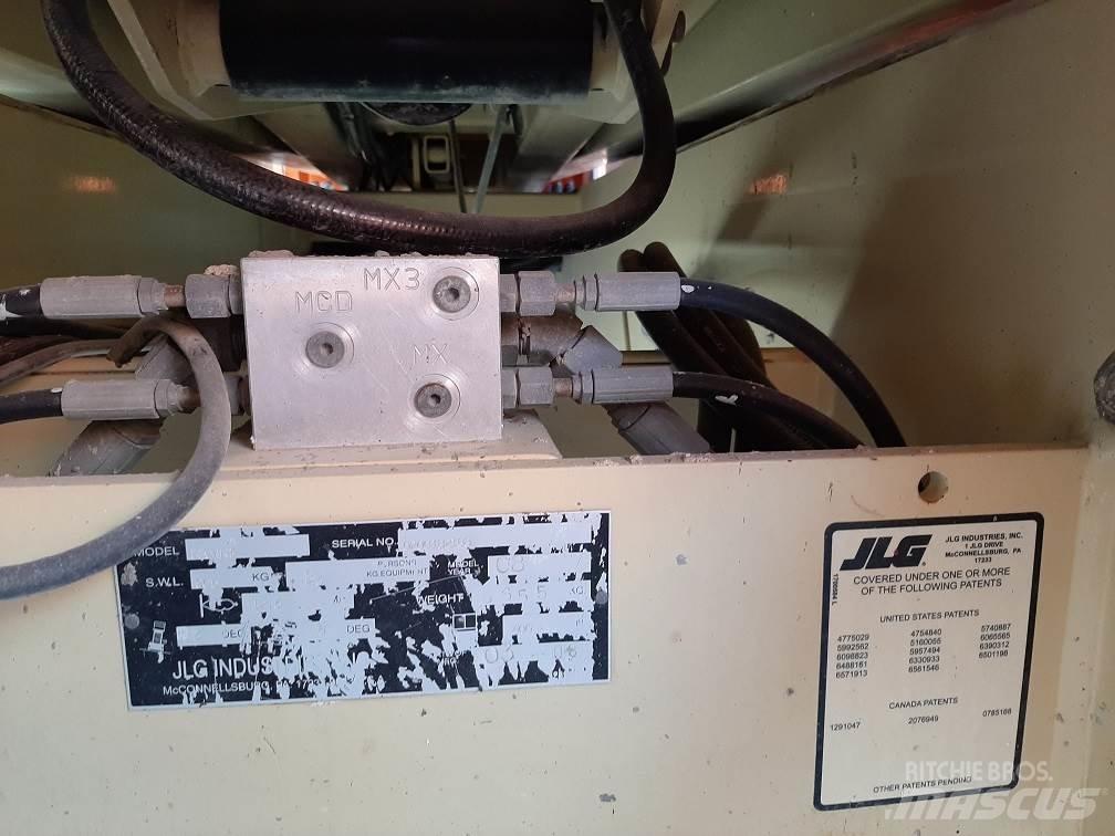 JLG 3394RT Ножични работни платформи