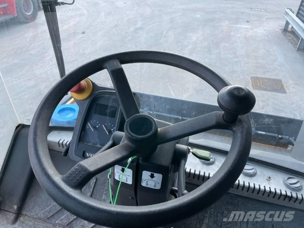 Volvo DD105 Двойни барабанни ролки
