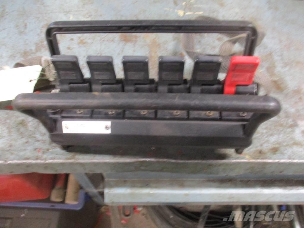 Hiab 245E-5 Товарещи кранове