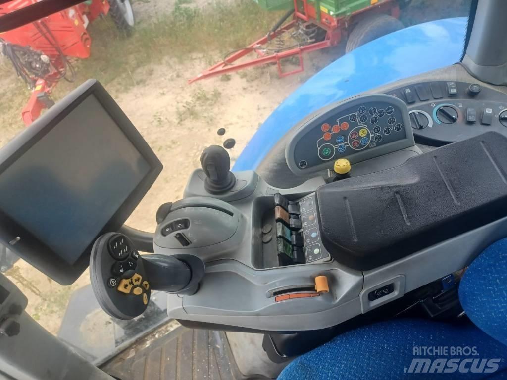 New Holland T 8.390 Трактори