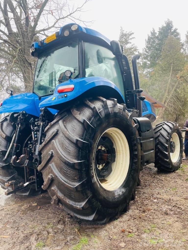 New Holland T 8.390 Трактори