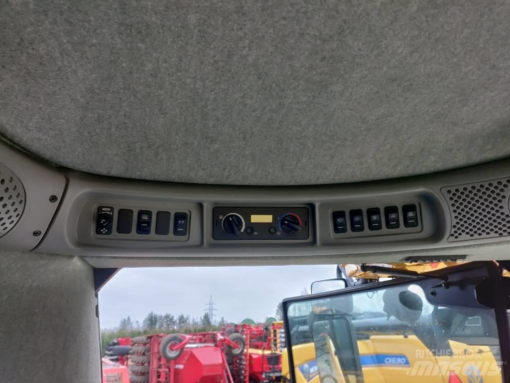 New Holland CX 8090 Комбайни