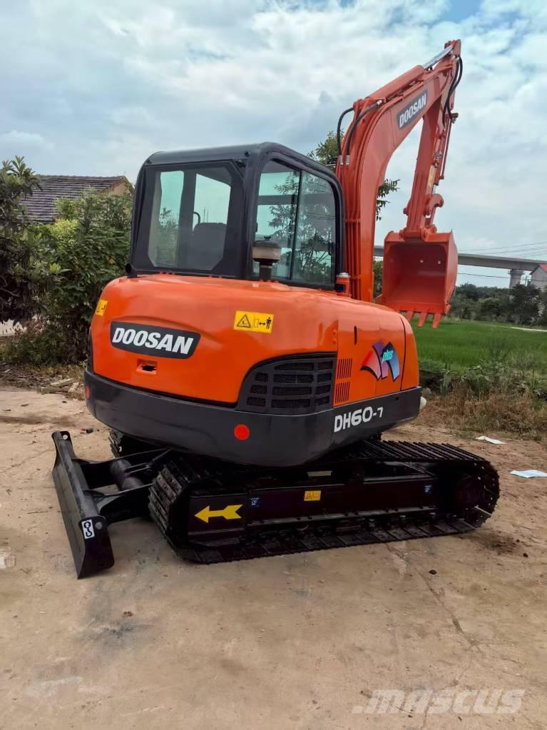 Doosan DH 60 Мини екскаватори < 7 т