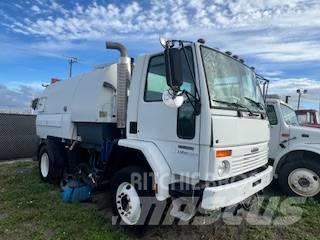 Freightliner FC 80 Камиони за почистване