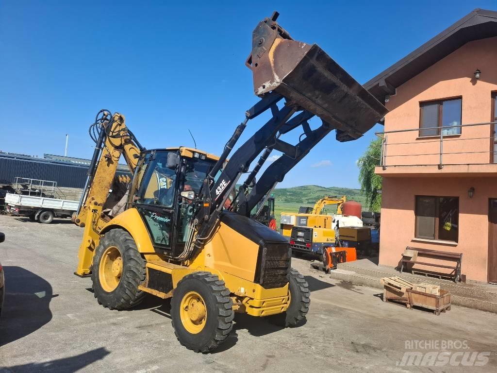 CAT 432E Товарач със заден ексватор