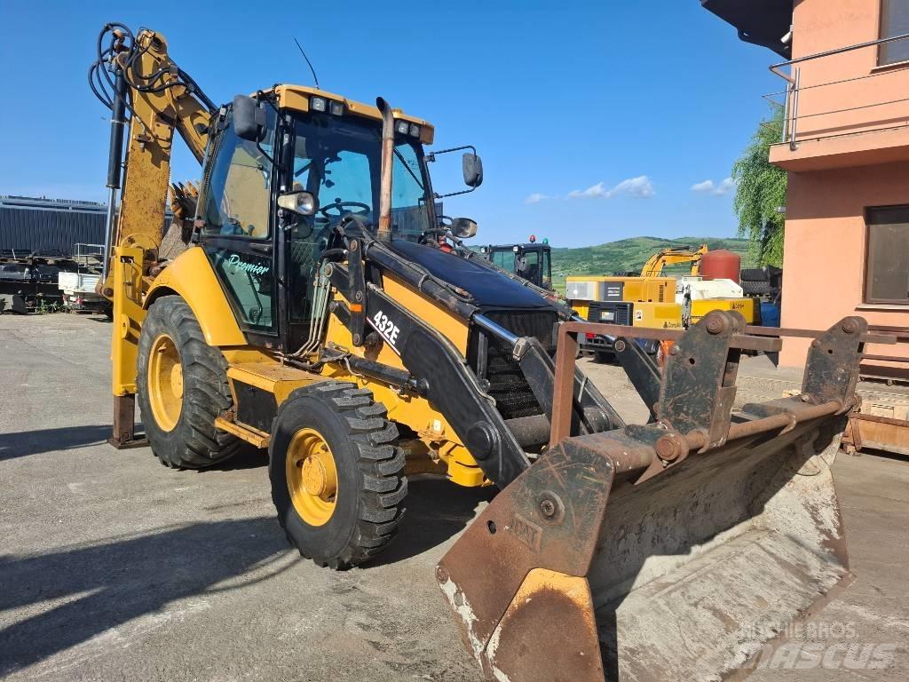 CAT 432E Товарач със заден ексватор