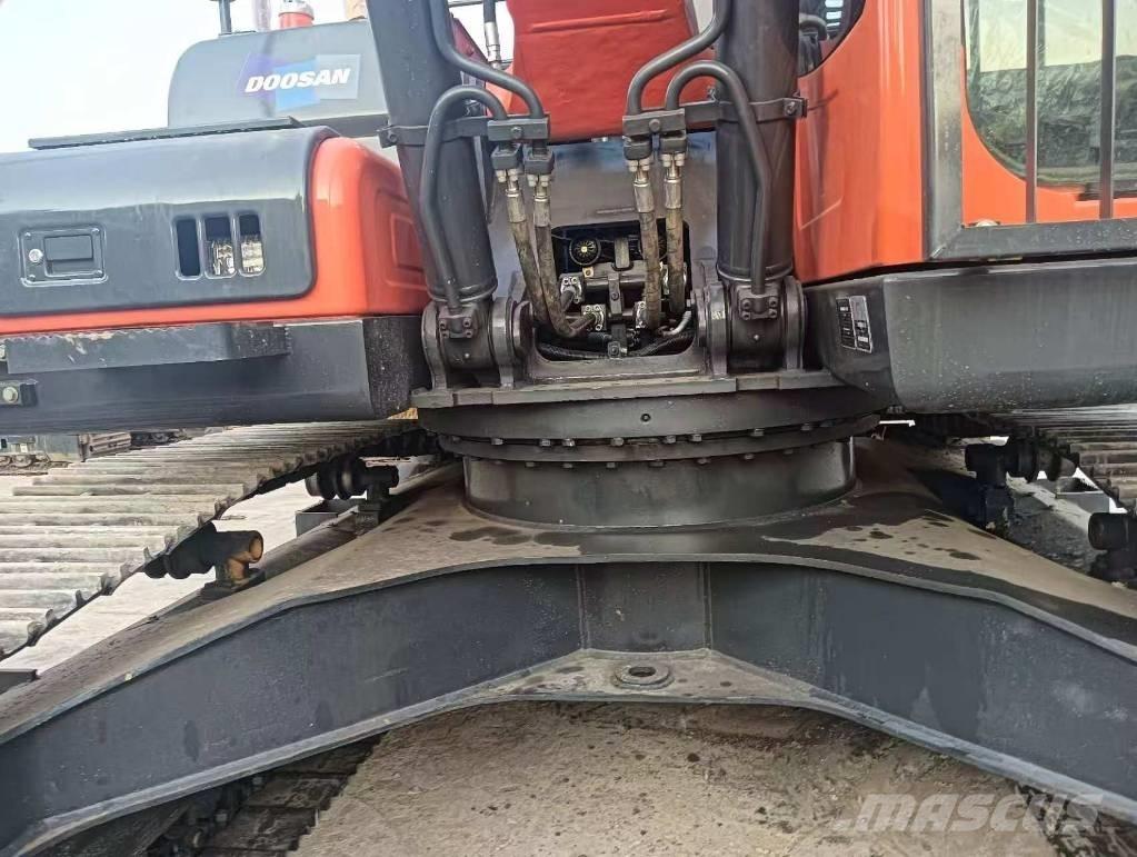 Doosan DX 225 LC-9C Верижен екскаватор