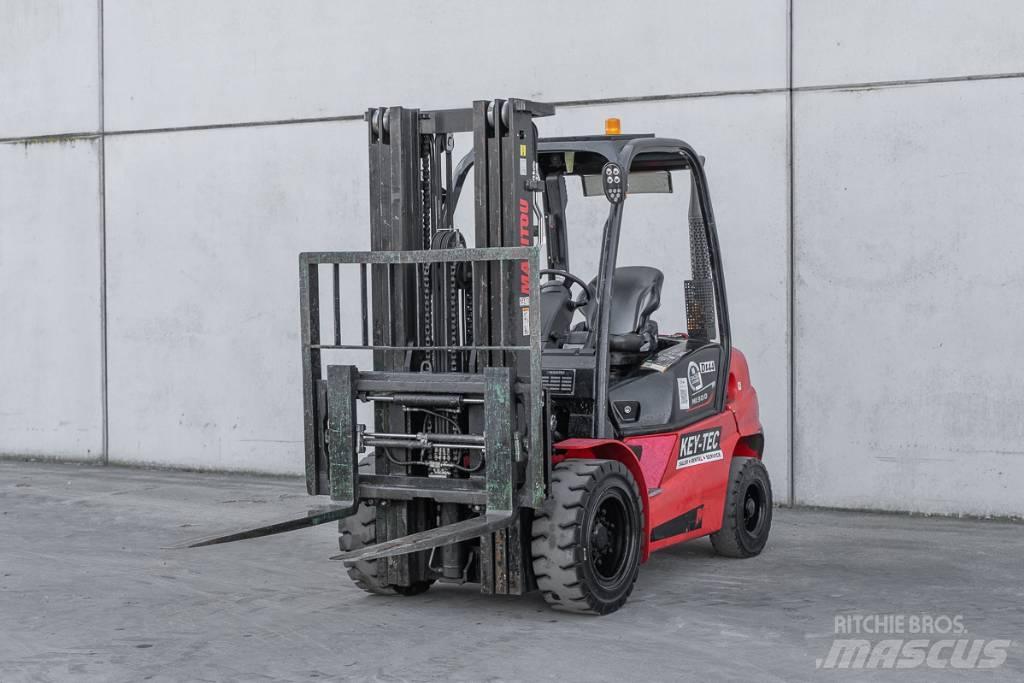 Manitou MI 30 D Дизелови камиони