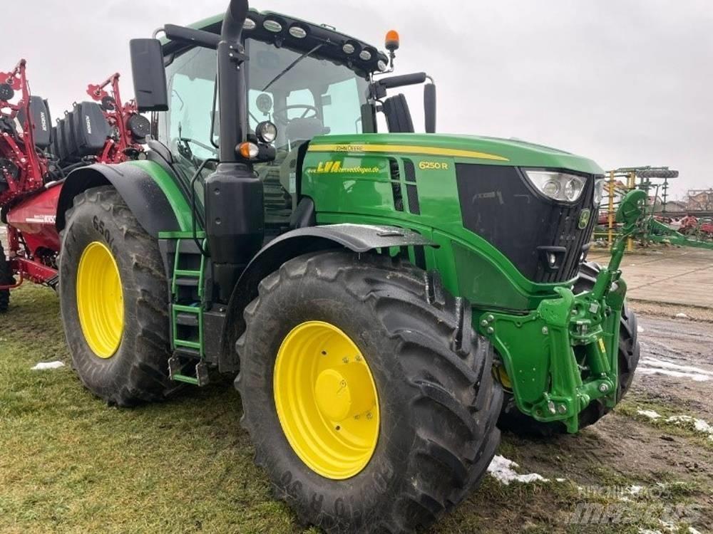 John Deere 6250 R Трактори