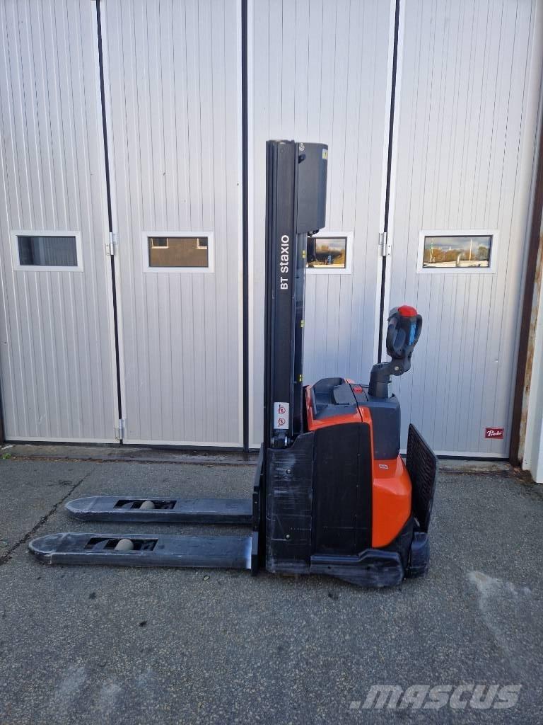 BT SWE 120 L.  57 tim Колички високоповдигачи с теглич