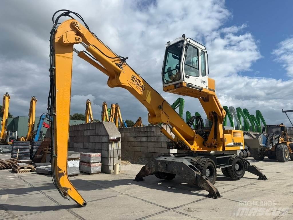 Liebherr A 904 Оператори на отпадъци/индустрия
