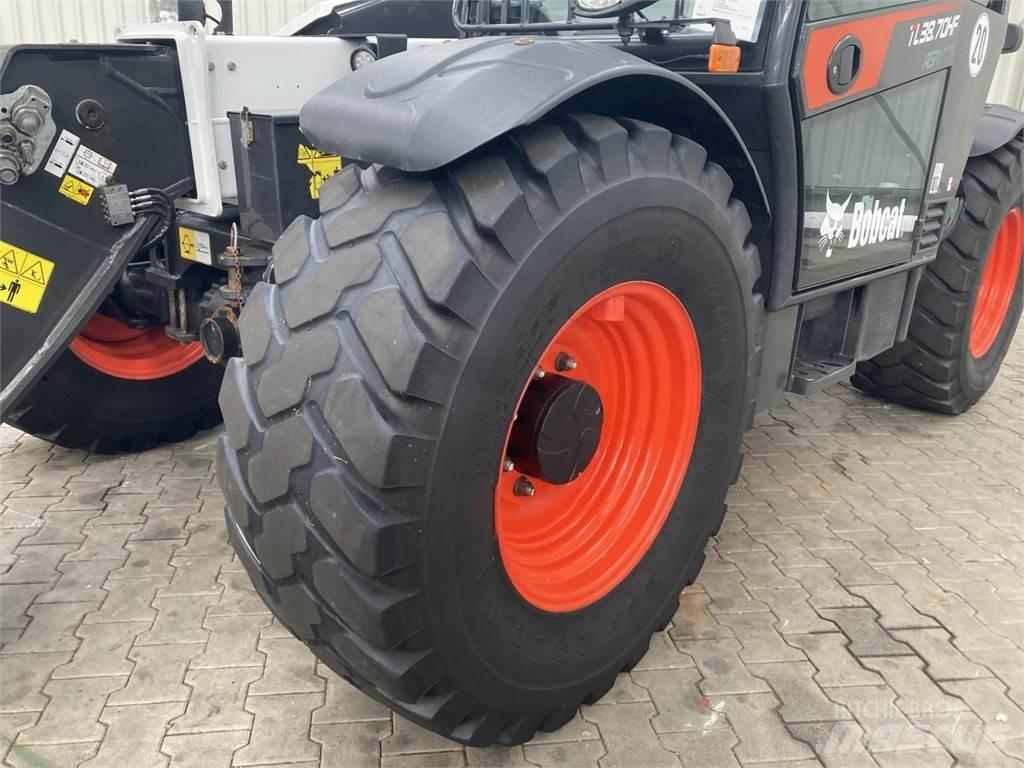 Bobcat TL 38.70 HF Телескопични товарачи за селското стопанство