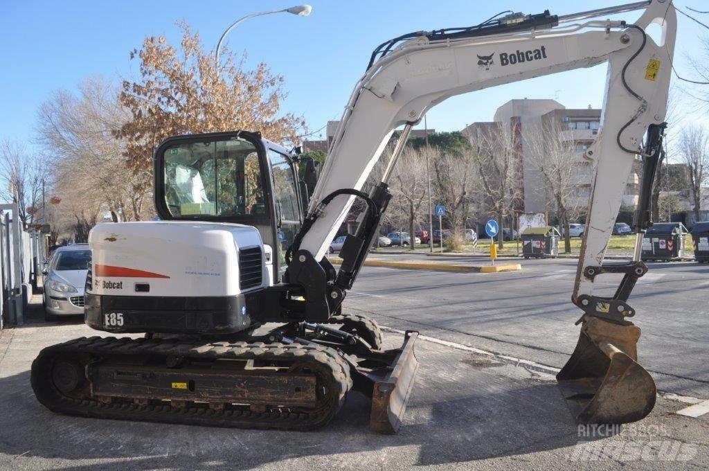Bobcat E 85 Средни екскаватори 7т - 12т