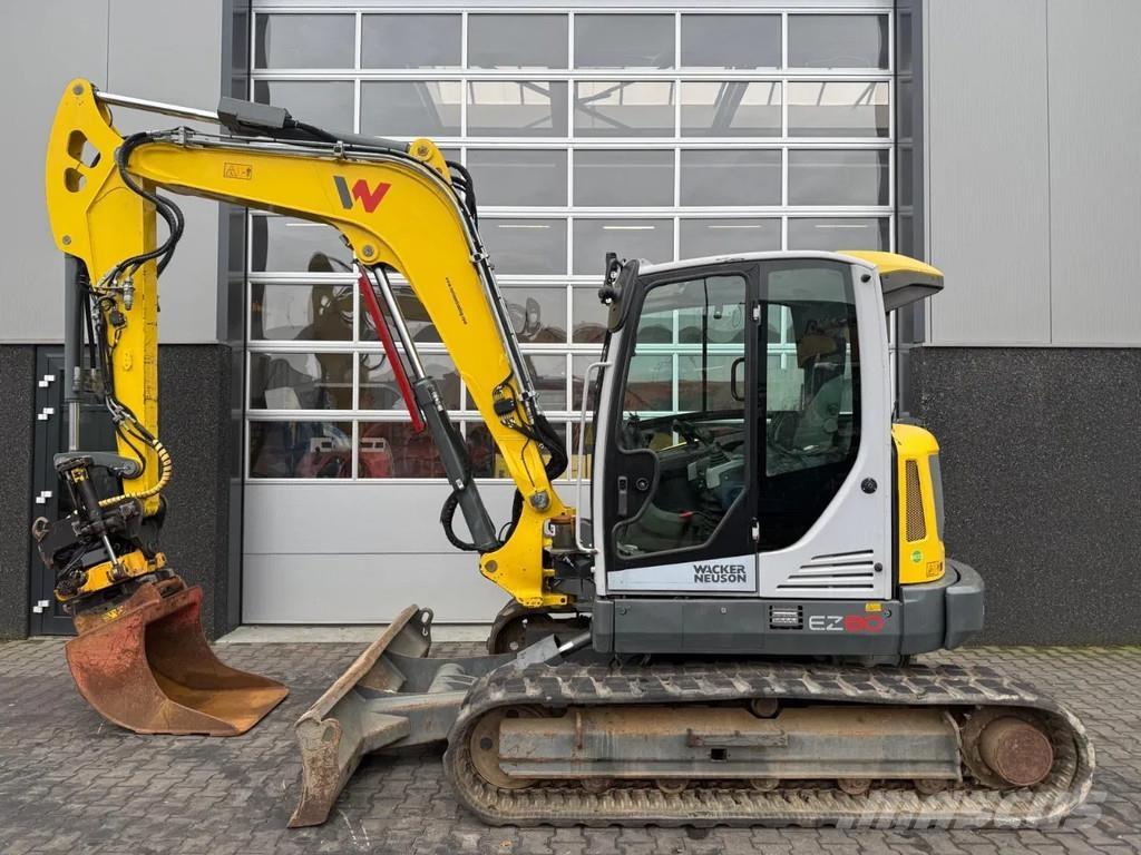 Wacker Neuson EZ80 Средни екскаватори 7т - 12т