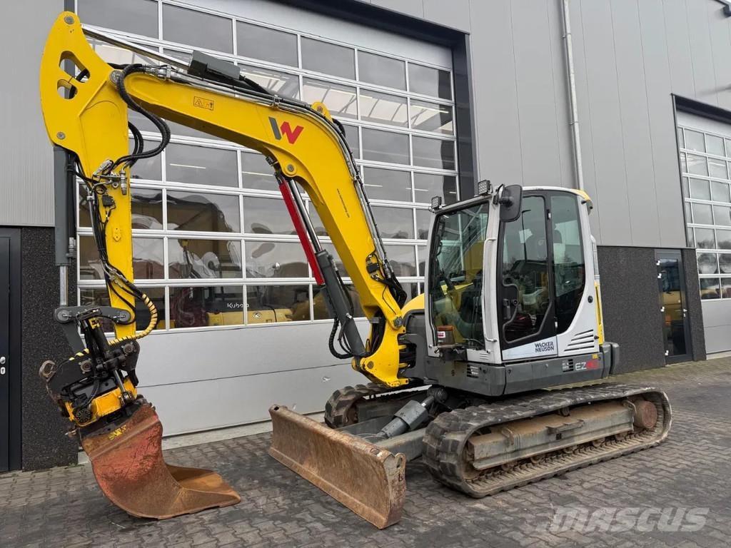 Wacker Neuson EZ80 Средни екскаватори 7т - 12т