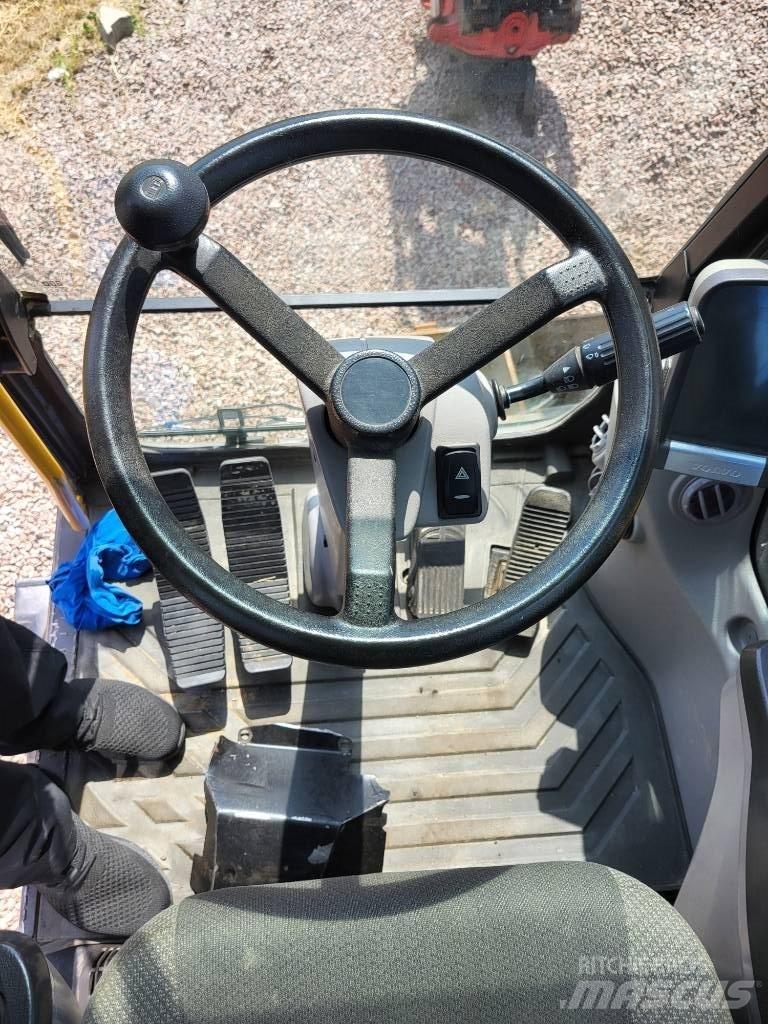 Volvo EW 160 D Колесни екскаватори