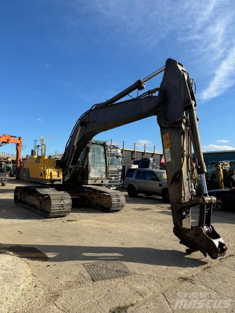 Volvo EC 220 DL Верижен екскаватор