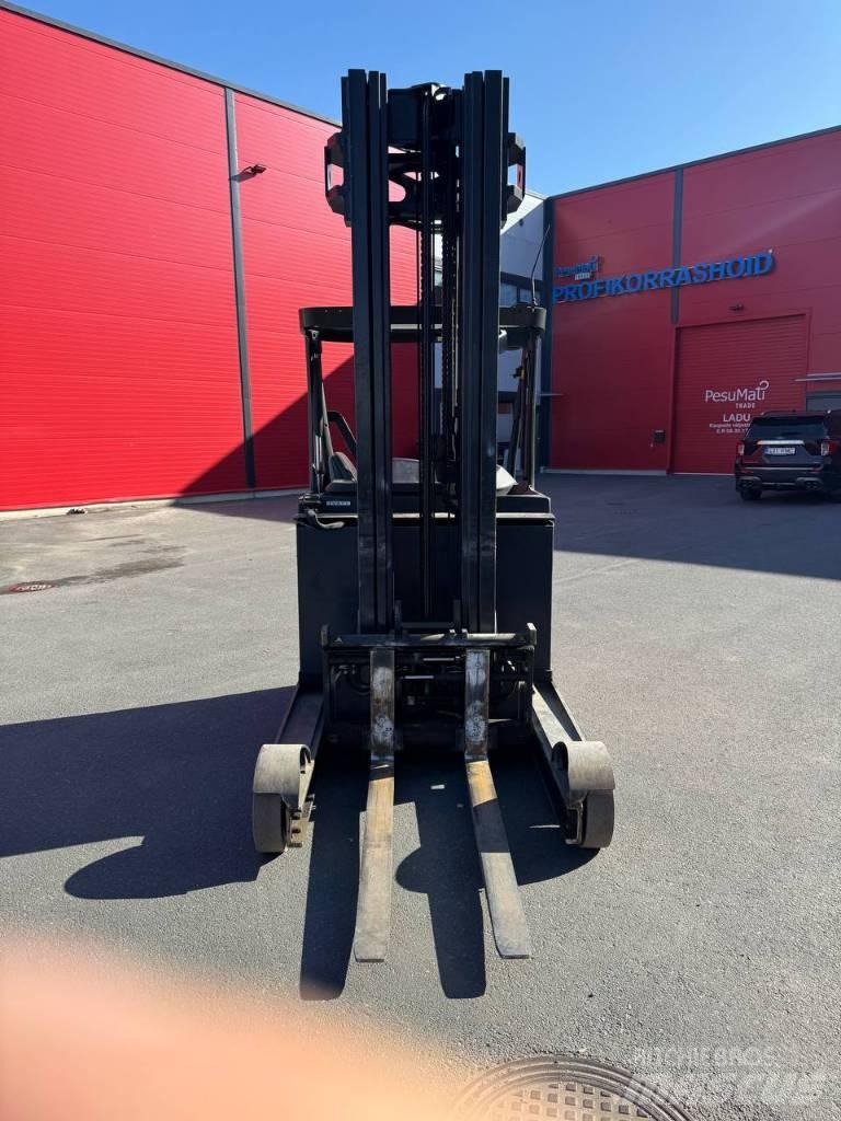 Linde R 25 Ретрак/ Високоповдигач с изместване на вилката напред