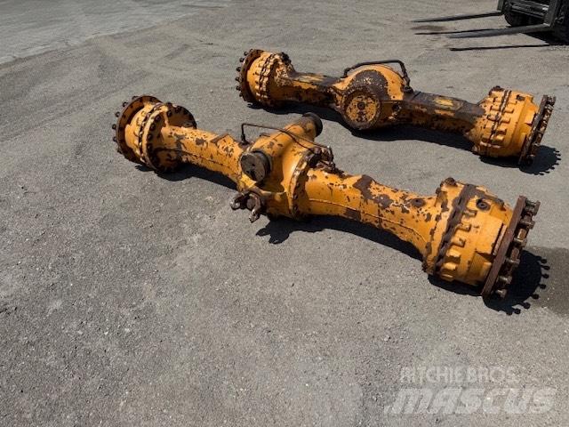 CASE 821 E AXLES Оси
